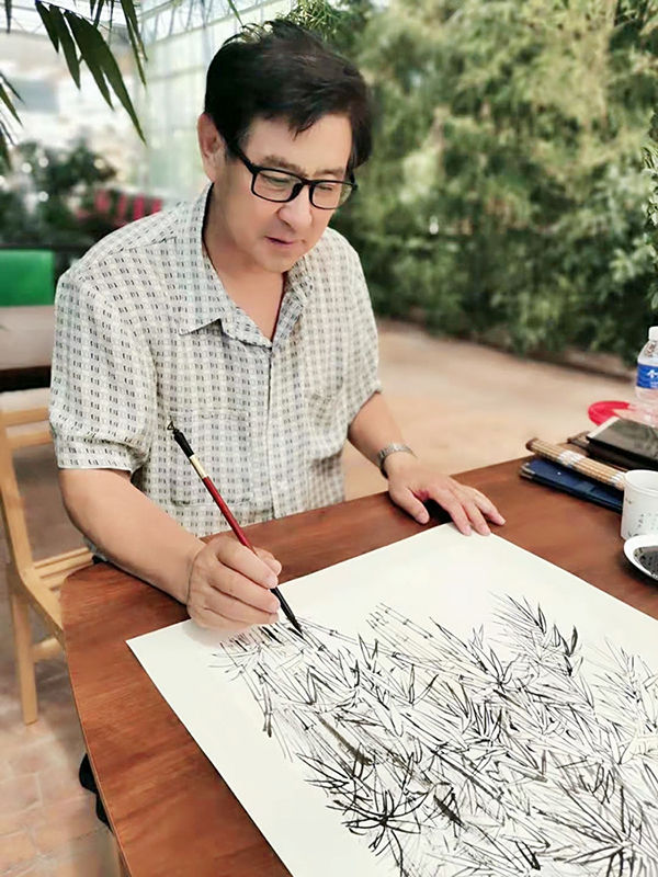 画家刘国均——高洁雅逸 鲜活灵动