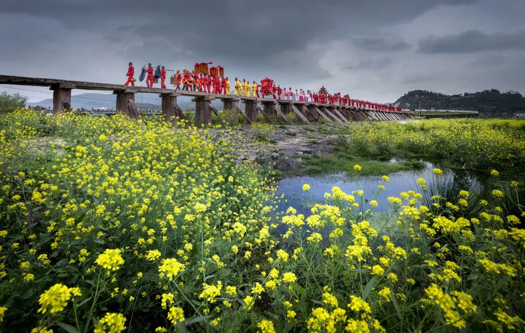 網上看展丨鳳冠霞帔,十里紅妝.來自古人的浪漫