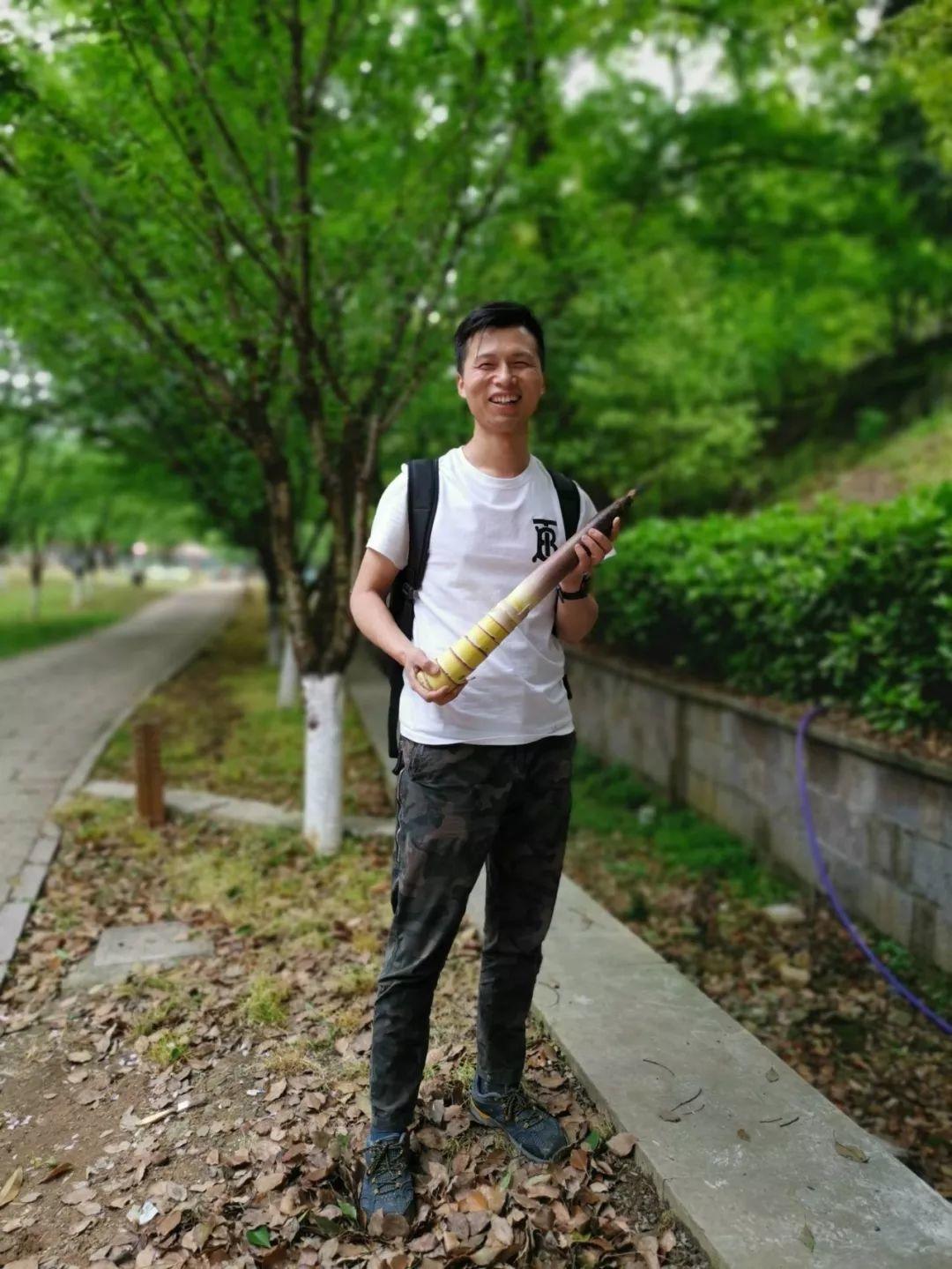 93年 | 177 | 会做饭爱旅行的北京男生him深圳