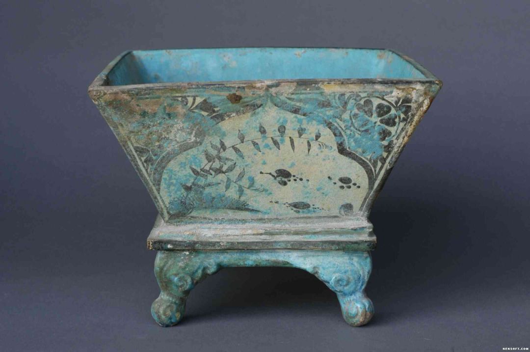 磁州窑绿釉开光花卉纹方斗刘锜(公元1098—1162年),字信叔,宋德顺军