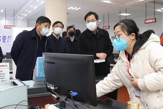 (记者 樊峥 王宇飞 蒋凯)2月13日下午,市委书记刘志明专题调研网格
