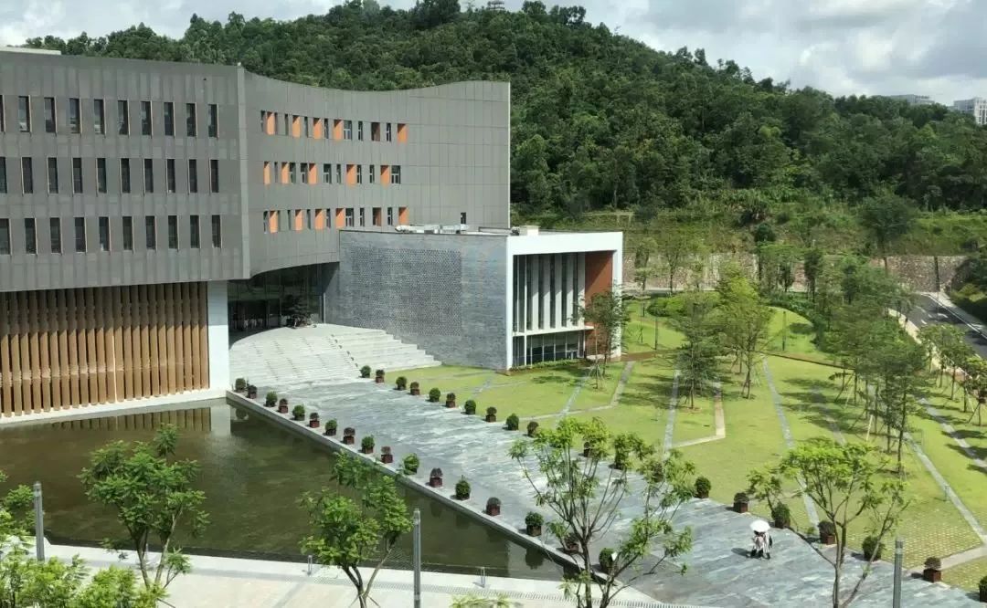 港中大(深圳)人的告白:一纸情书递母校(上)_逸夫书院