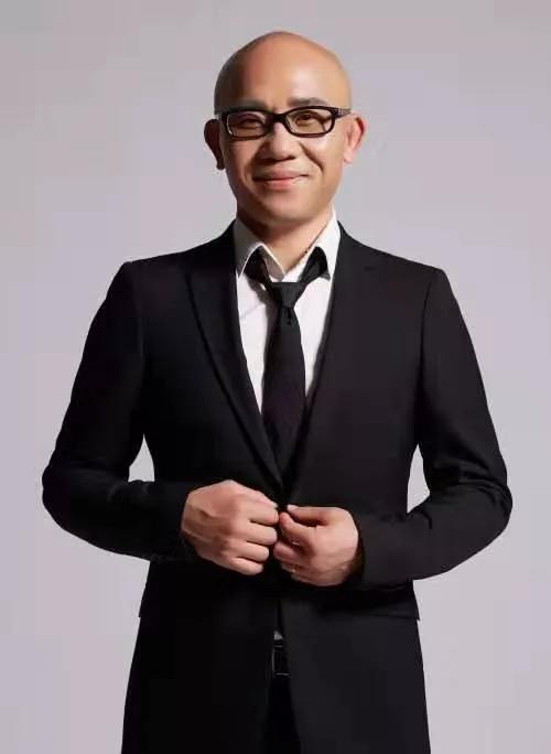 年鉴人物志游林打造东方的性感与时尚