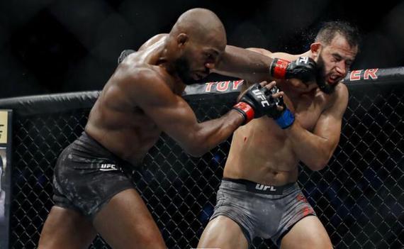 乔恩-琼斯(jon jones)在ufc247中以一致判定击败了多米尼克-雷耶斯