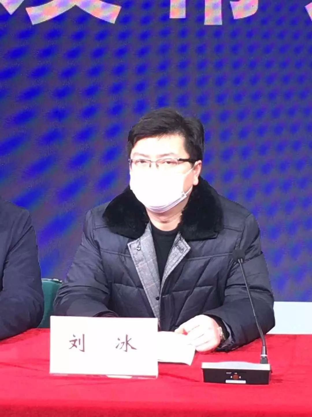 龙子湖区区委常委,宣传部长刘冰回答了龙子湖区在实施全封闭管理方面