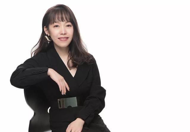 疫情之下的编剧们成名编剧忧心行业年轻编剧担心饭碗