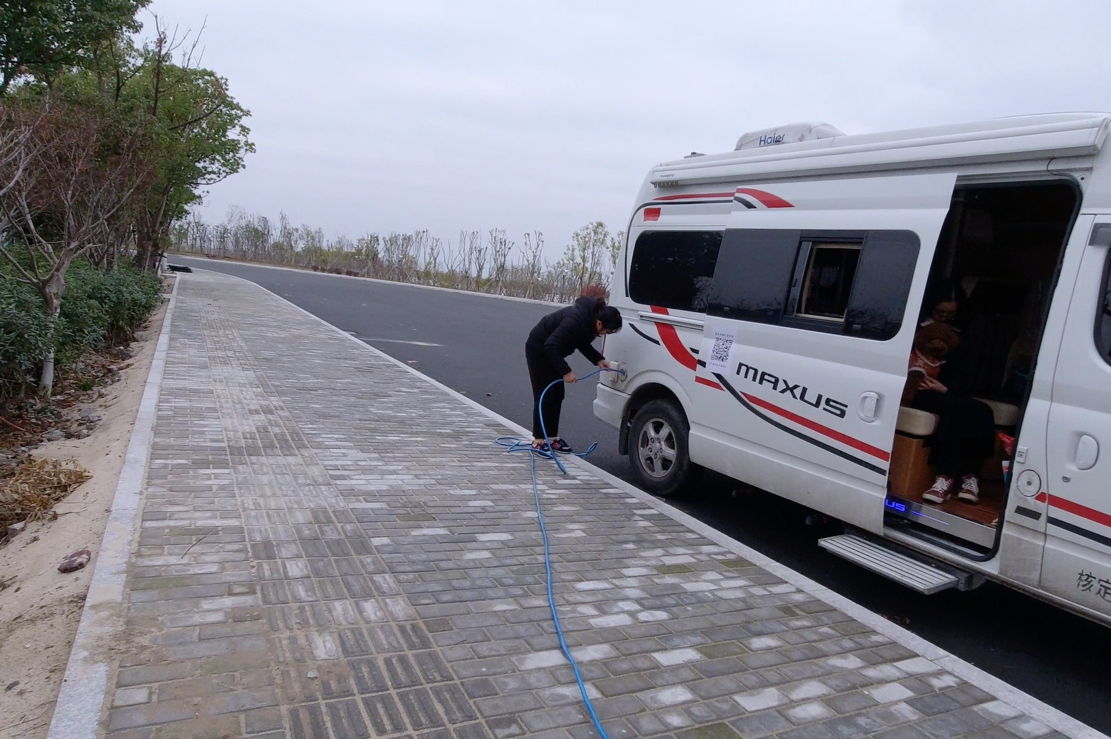 给房车加水没有你想象的那么难老愚和你聊房车加水那些事