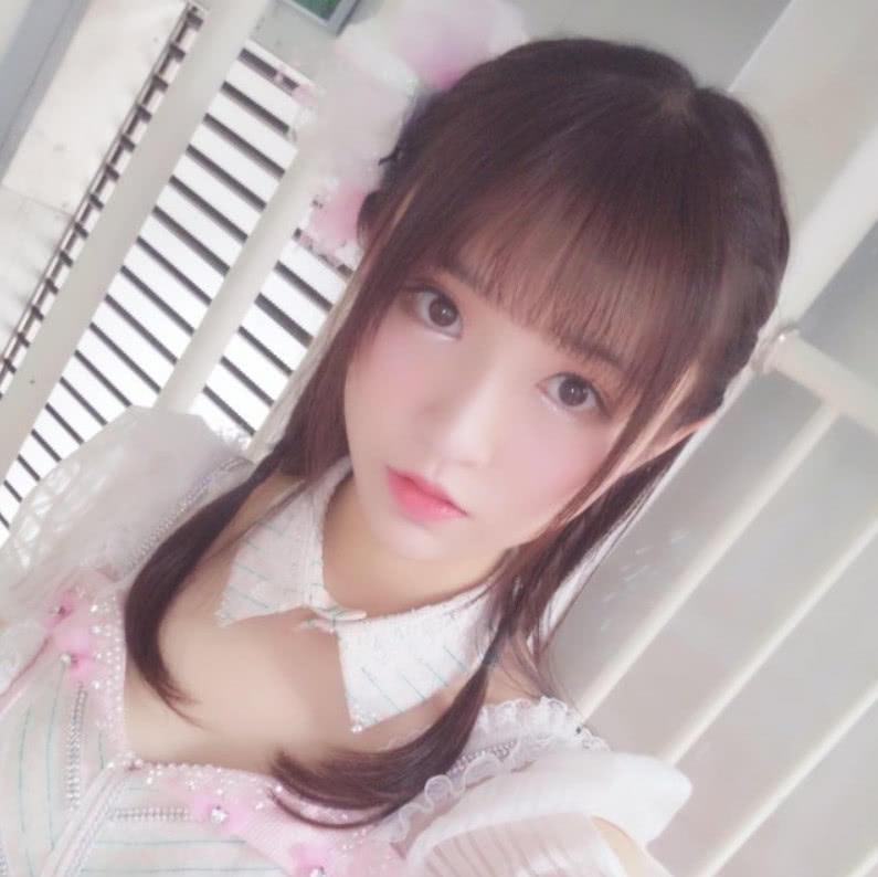 又一童星选择吞药自杀,美不输杨紫关晓彤,网友:真是太可惜了!_张菡筱