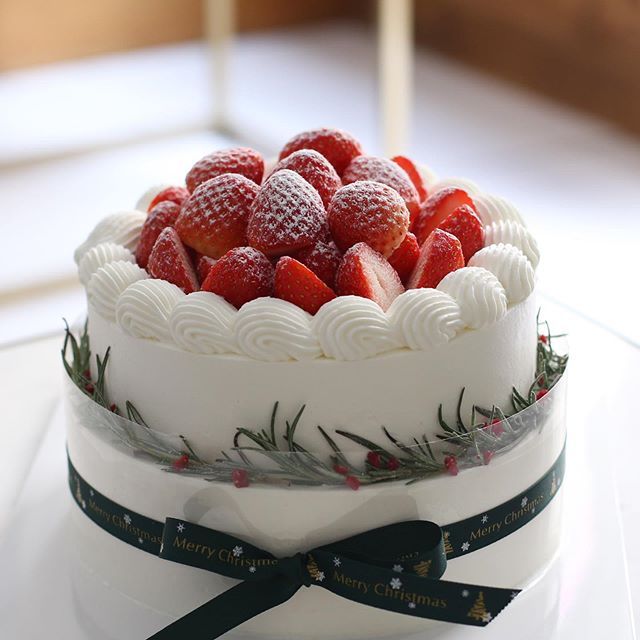 草莓季来了用草莓这样装饰蛋糕绝对惊艳