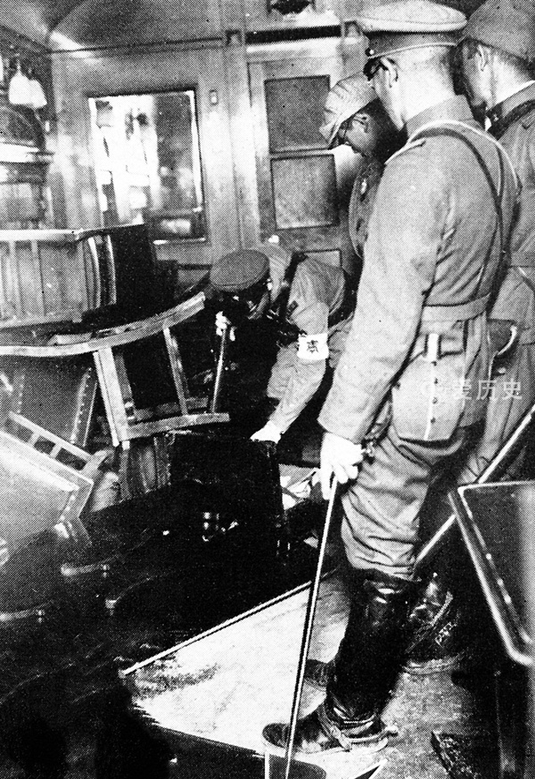 原创东北抗联夜袭火车现场照 击毙9名日军 被俘的战士英勇不屈