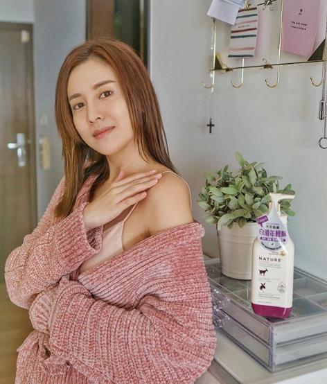 继杨怡后又一对"姐弟恋"晒b超照宣布怀孕喜讯,并公开胎儿性别_罗力威