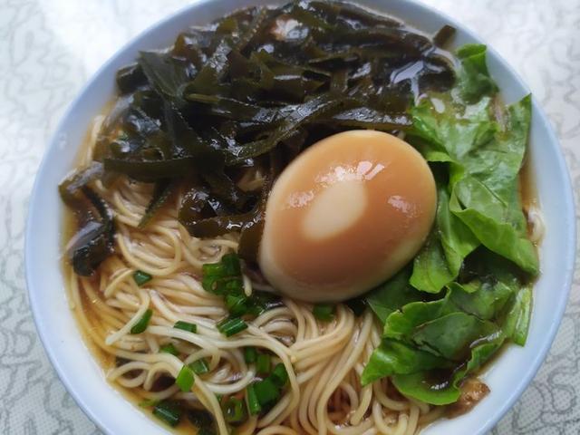 海带,鸡蛋面猕猴桃,虾面老母鸡汤面鹌鹑蛋肉片面荷包蛋面素几肉片面