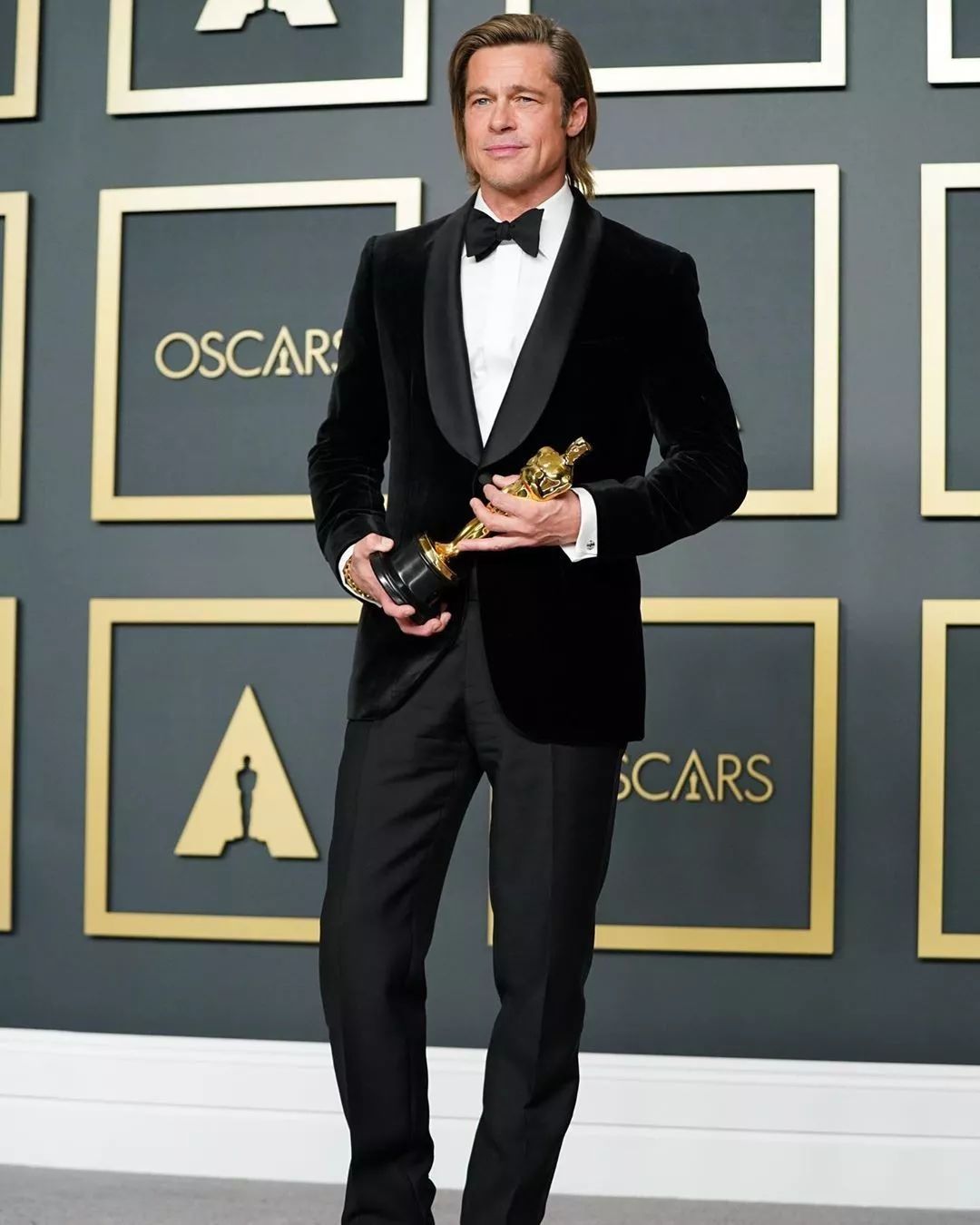 2020奥斯卡红毯礼服争奇斗艳,最吸睛的"红毯女王"竟然是男人?