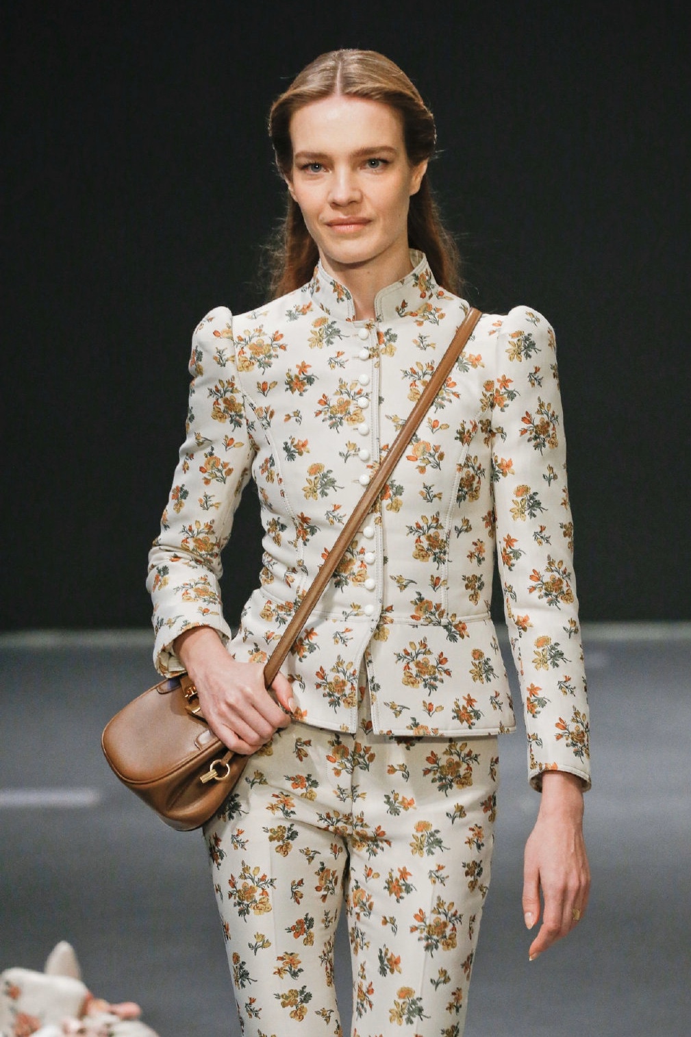 lv太子妃水果娜重操旧业走t台气场强网友38岁老的像48岁