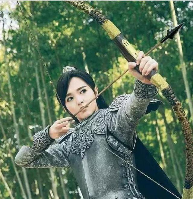 不温不火,但是演技却一直在线,在《班淑传奇》中她的眼神更是有杀气