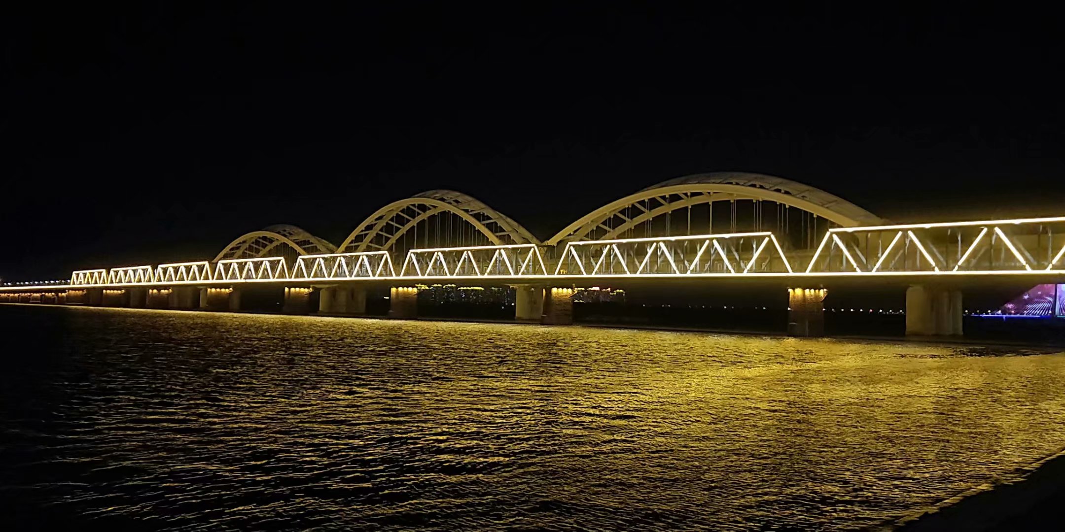 哈尔滨江桥夜色