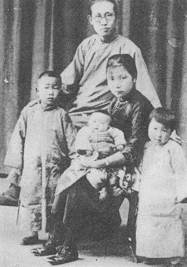 朱熹后代年少成名,幼子因饥饿夭折,妻子要离婚,29岁跳江自杀_朱湘