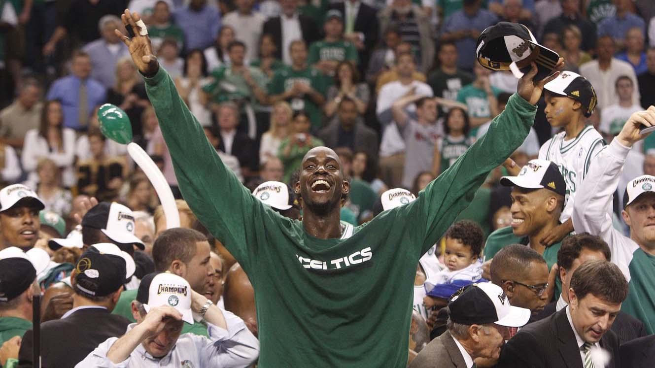 一天2惊喜获绿军球衣退役迎名人堂荣誉加内特这回应太谦虚