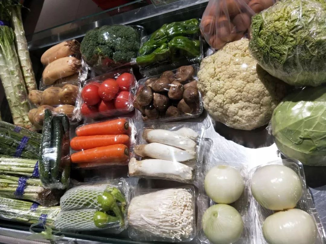 (嘉会城超市已分装完毕的新鲜食材)居家库存不足?外出采买有风险?