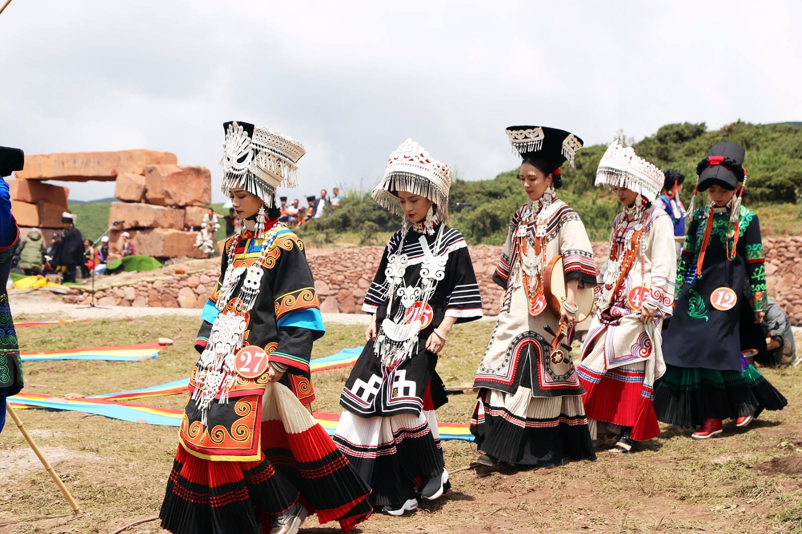 呷莫阿妞古代彝族绝世美人大小凉山九十九寨的姑娘都为她落泪