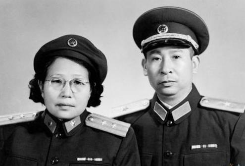 靠刘子云一个人的工资,刘家平时都只能吃窝头就咸菜,连青菜都很少吃.