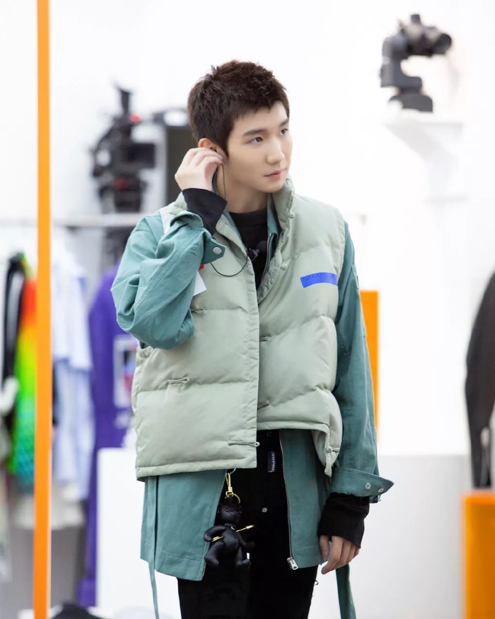 潮流合伙人王源帮小朋友挑衣服推荐时说的话令人心酸