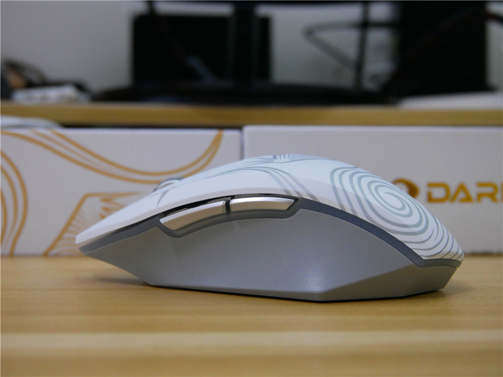 手感经久不衰达尔优em915pro双模鼠标