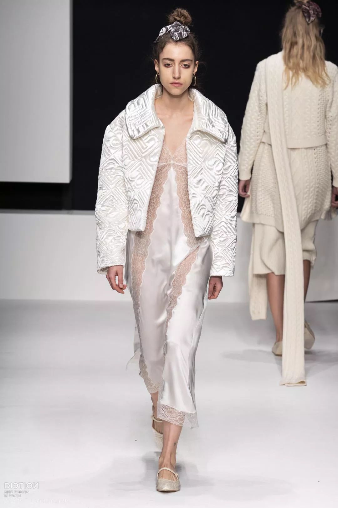 别尬做面料不会选服装哪来的系列感