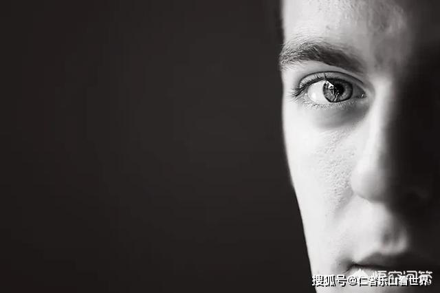 人像特写怎样拍才显得有视觉冲击力