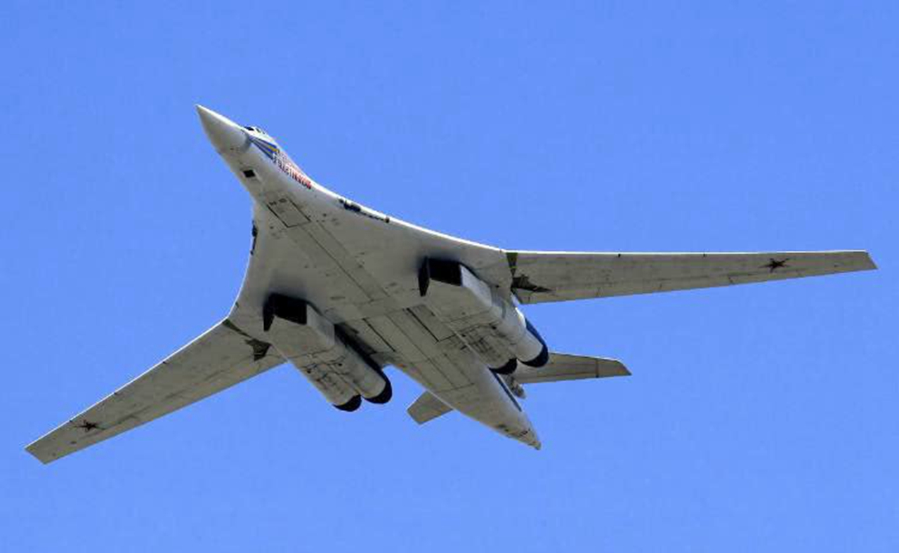 俄正制造图-160m2,高机动可灵活部署,这点成为俄空军的执念