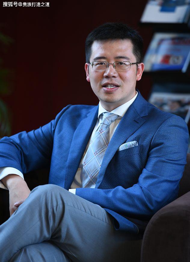 圣商天使投资人,研讨会导师● 连界资本董事长,由新书店创始人