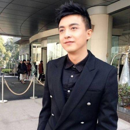 李佳航真英雄联盟骨灰级粉丝,和张一铎互骂都用游戏角色来骂人