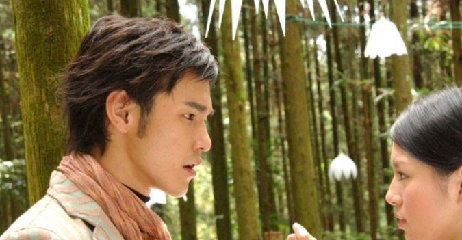 认识了阮经天,但是在此之前的一部《绿光森林》为阮经天的偶像剧男神