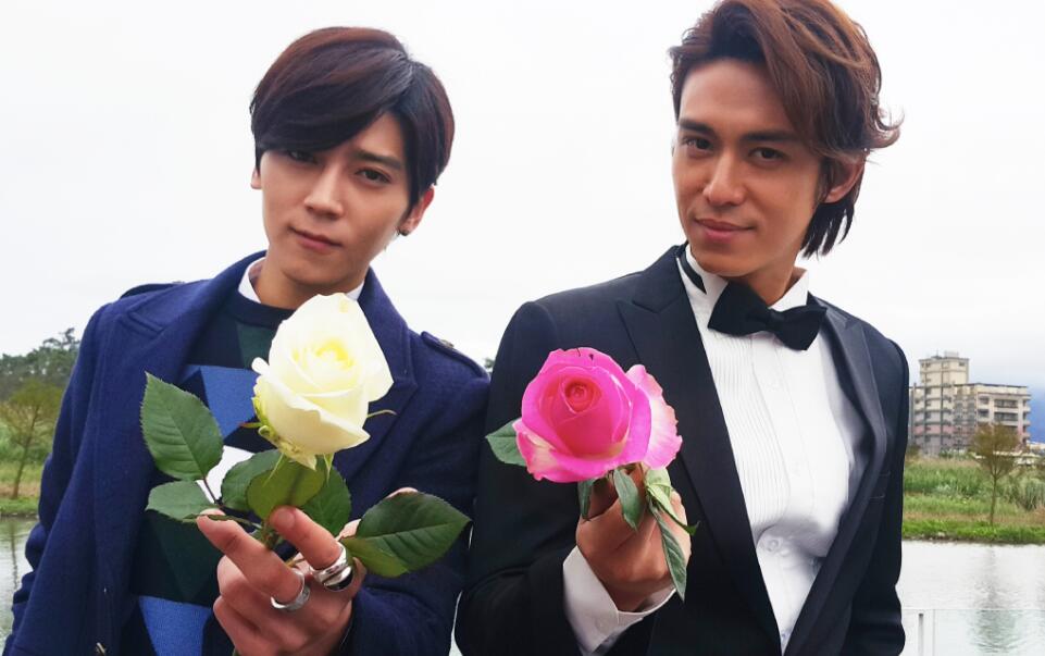 混血男星情人节宣布结婚,新娘却非其8年女友,双方交往仅数月_毕书尽