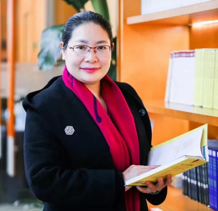 企业家齐聚一堂交流学习合其一家