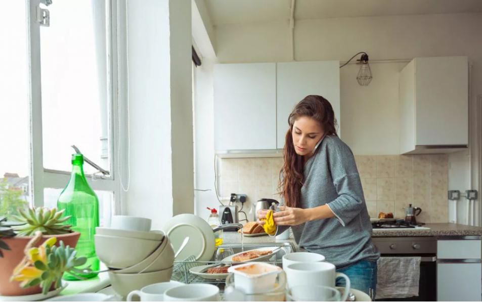 一波花样"在家办公"姿势来袭!你"宅家"上班了吗?_工作