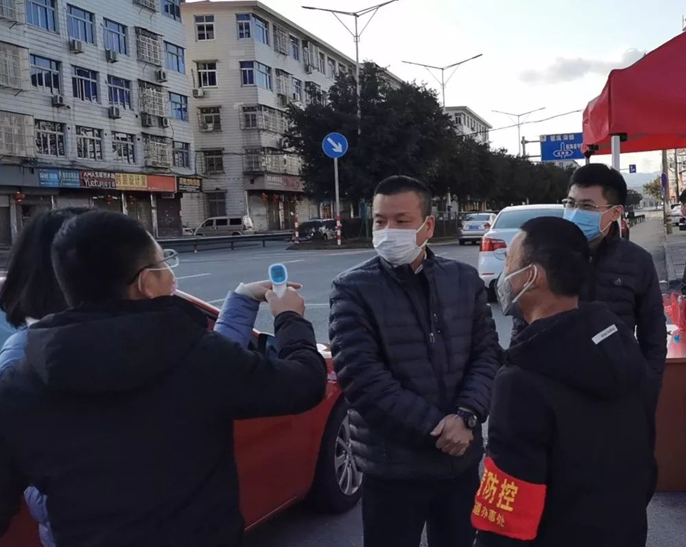 管建军,区市场监督管理局茶山(南白象,三垟)所副所长