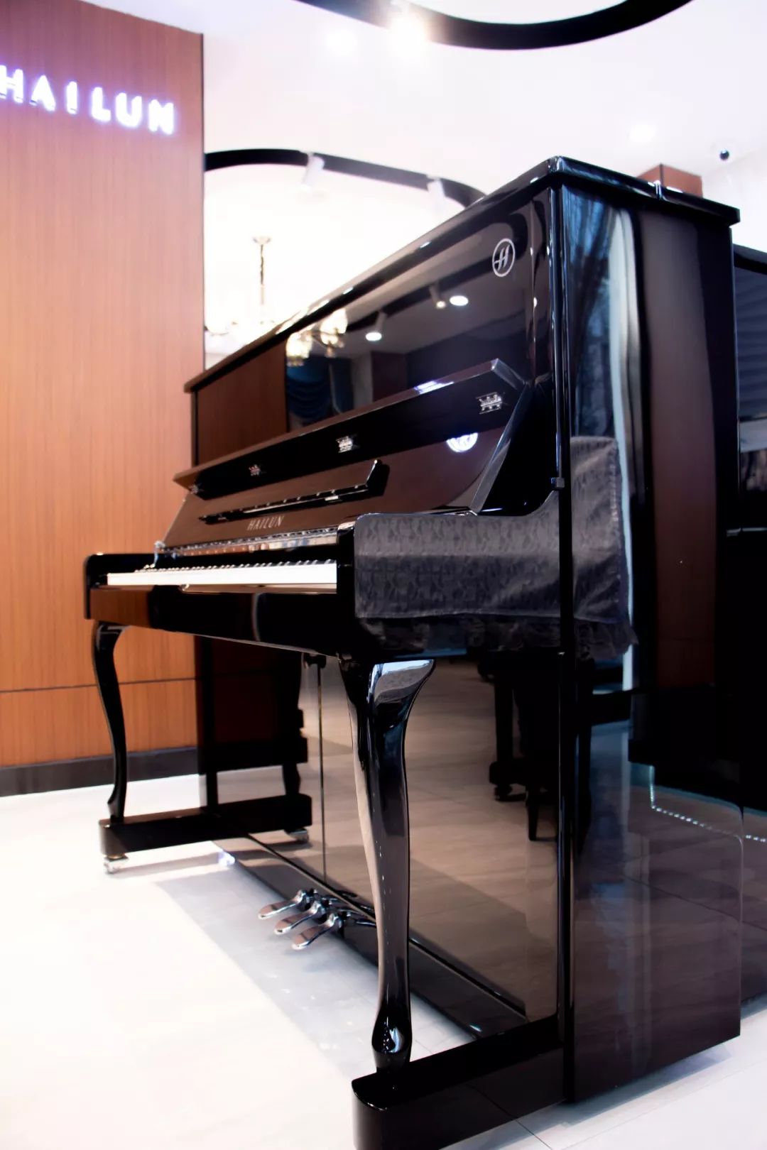 精雕细琢成就传世经典,海伦钢琴c3,你值得拥有!