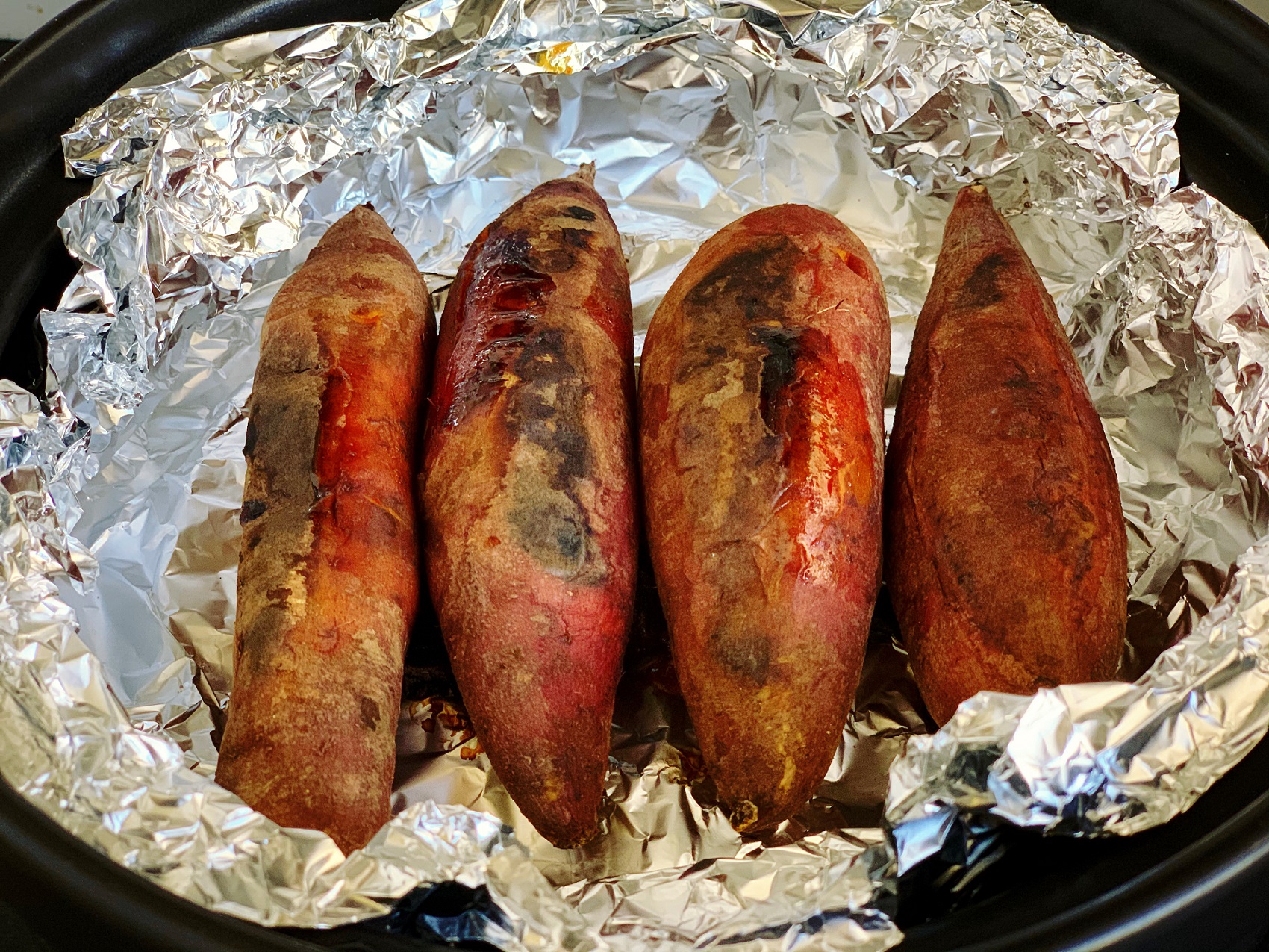 教你在家烤红薯软糯香甜简单又好吃无需烤箱也能轻松搞定