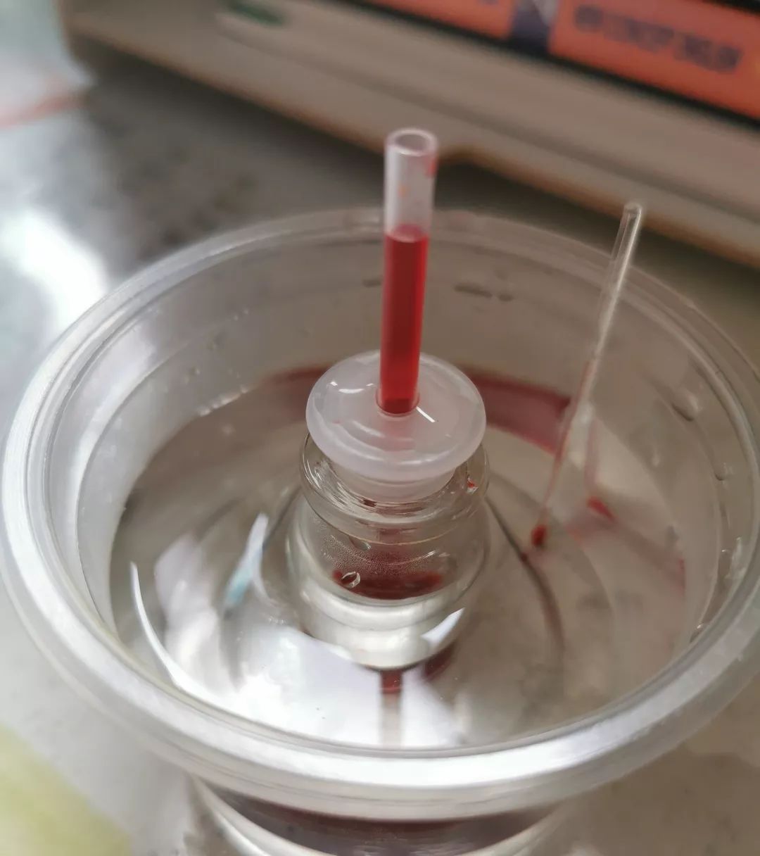 小小牛娃爱科学热胀冷缩