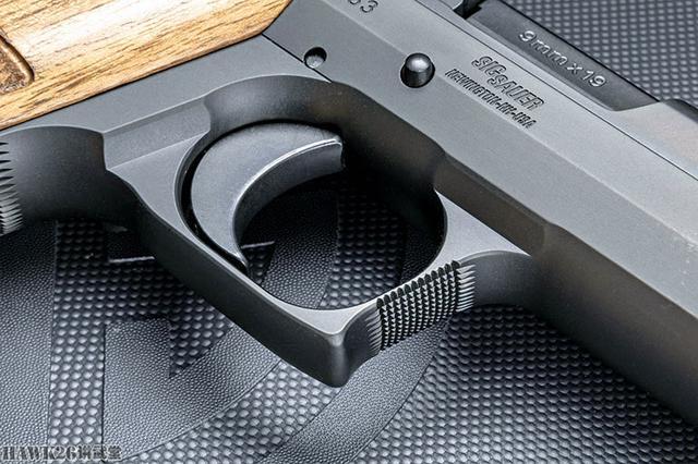 评测西格绍尔新版p210标准型手枪让瑞士经典设计获得新生