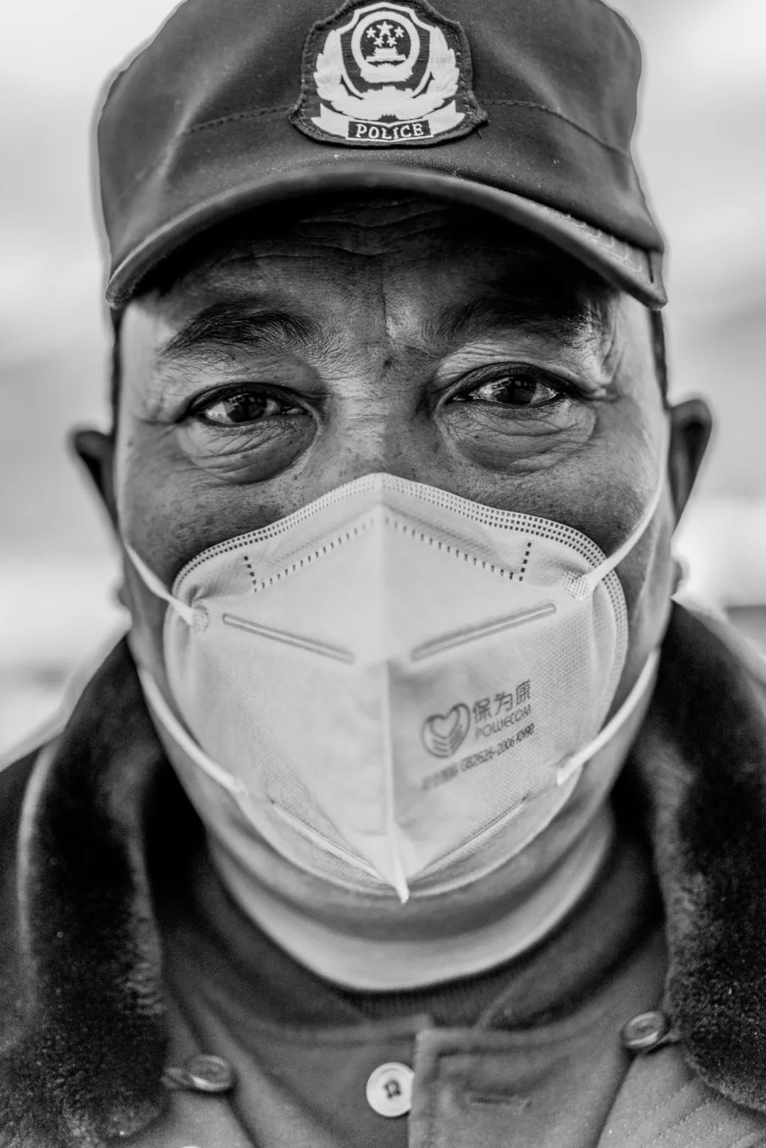 抗击疫情下的70张警察面孔