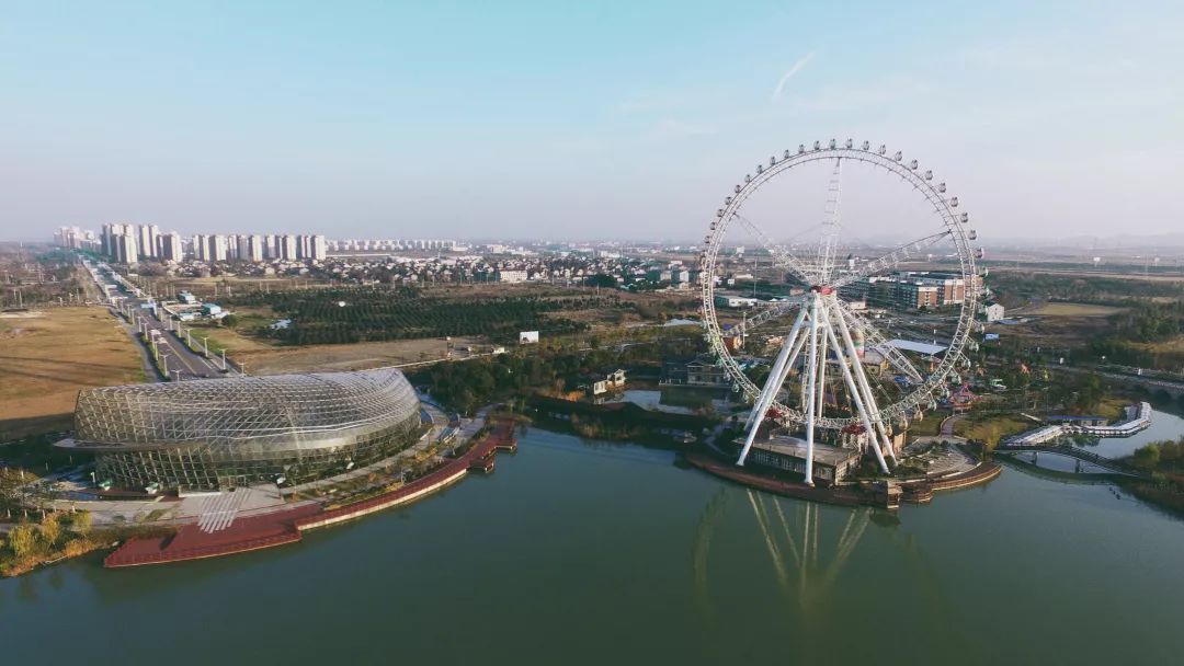 秦海涛主持召开新区党工委会议增强政治意识提高政治站位坚持疫情遏制