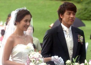 曾是韩流天王,48岁低调再婚,前妻坐月子时跨海藏娇_柳时元