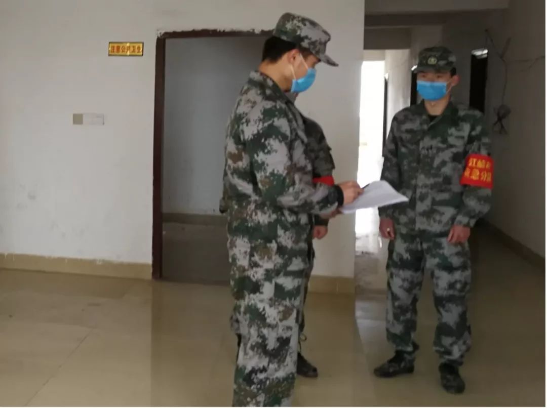 集结在党旗下疫不容辞的水头入党积极分子