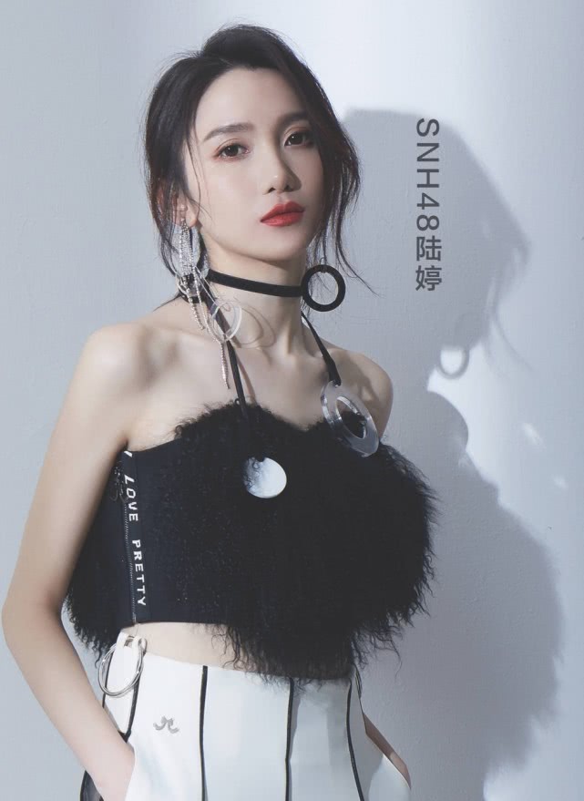 有一种美叫假小子陆婷,穿男装帅气,穿女装照样充满女人魅力_英气