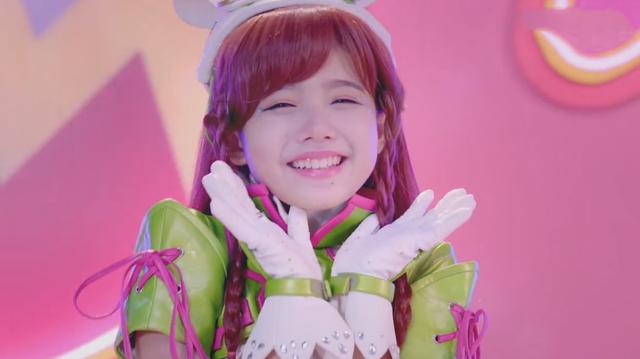 原创网友深夜点开直播,发现一万多位"猛男"悄悄在看舞法天女