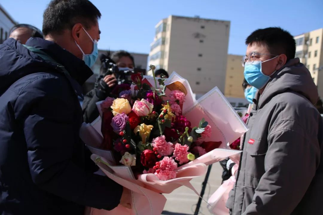 榆林市第三批醫護人員出征支援武漢