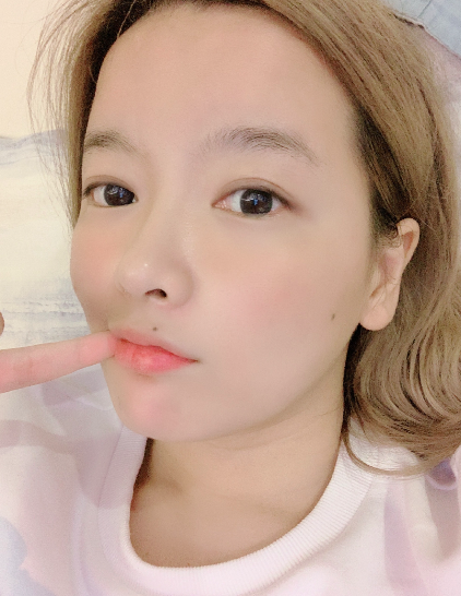 英雄联盟沈灵敏8年前的颜值沈灵敏8年后的颜值pdd赚大了