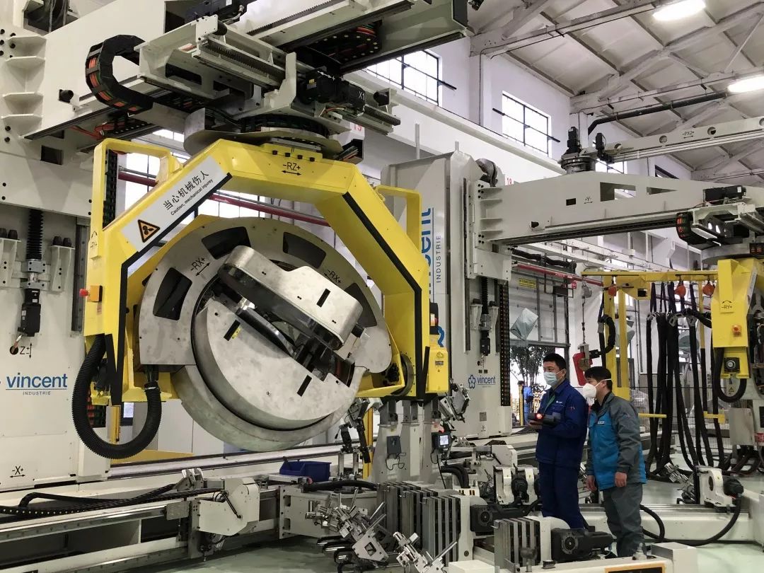 数字化工厂显神通上发复工复产趋于满负荷